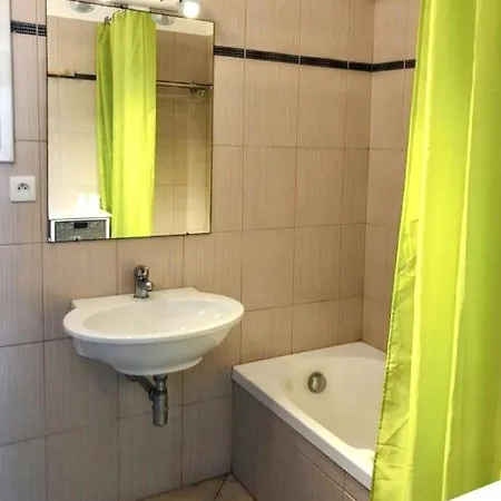 Maison De 2 Avec Piscine Partagee Terrasse Amenagee Et Wifi A Belgodère