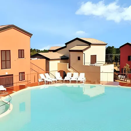 Maison De 2 Avec Piscine Partagee Terrasse Amenagee Et Wifi A Hébergement de vacances